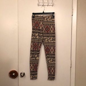 Rue 21 elephant pattern leggings size s/m
